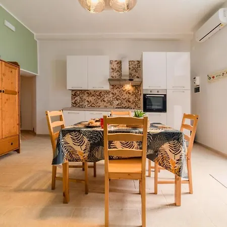Apartment Civico Dieci Holiday Syracuse