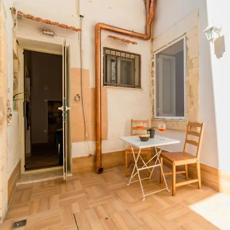 Civico Dieci * 锡拉库扎